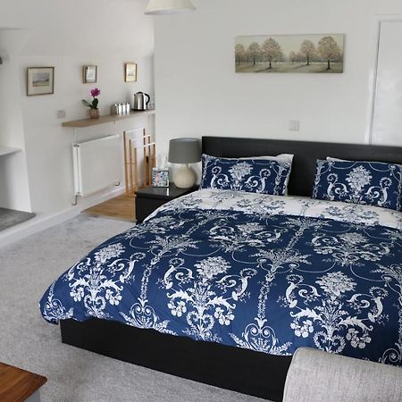 Ty Nant Little Haven Bed & Breakfast Ngoại thất bức ảnh